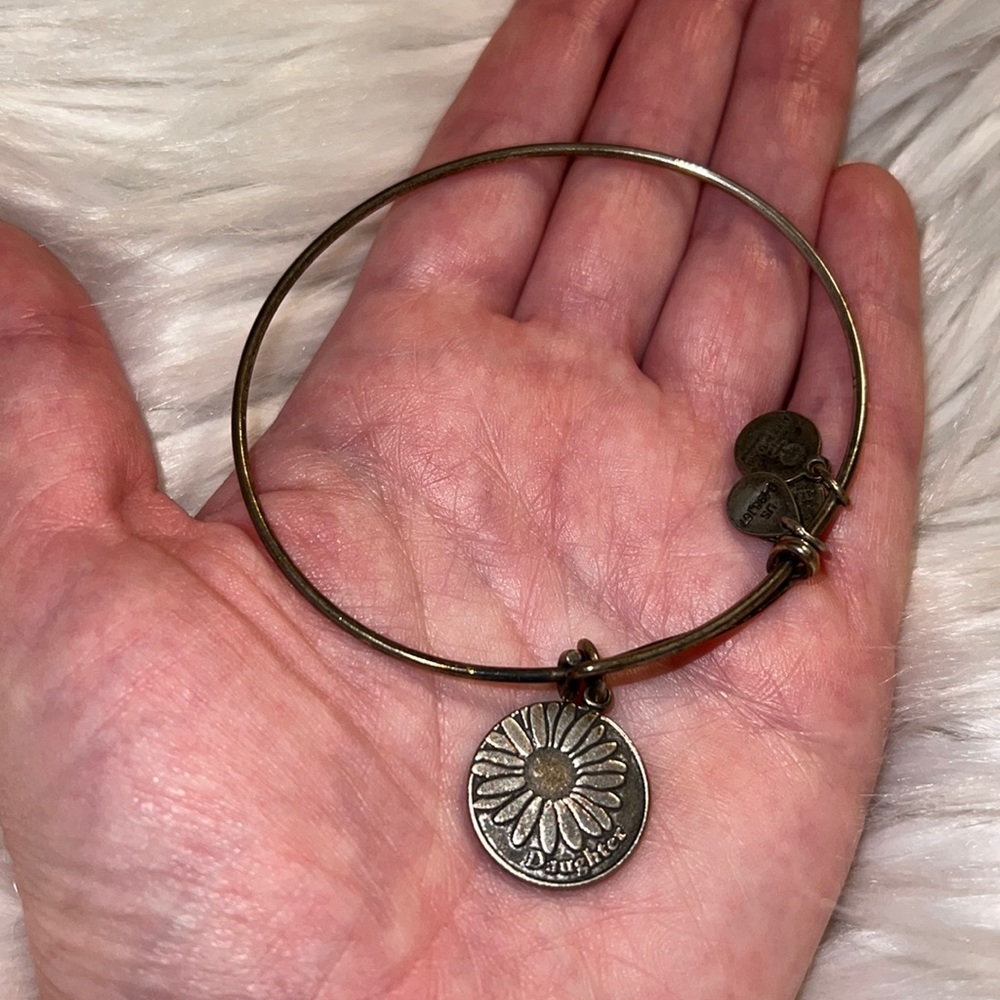 Alex & Ani